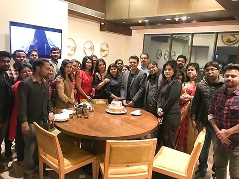 𝑪𝒆𝒍𝒆𝒃𝒓𝒂𝒕𝒊𝒏𝒈-9-𝒚𝒆𝒂𝒓𝒔